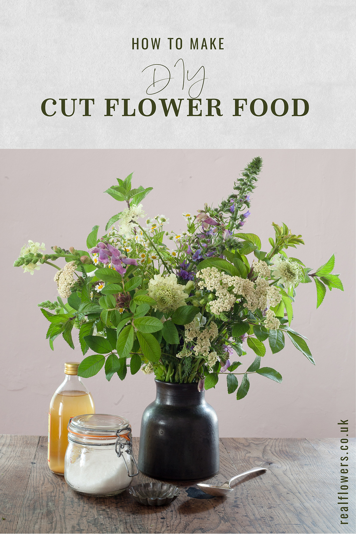 How to Make DIY Cut-Flower Food | The Real Flower Company blog