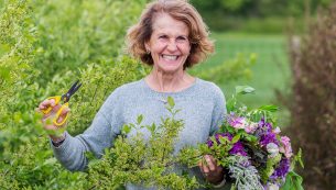 7 Tips for a Bumper Crop of Roses this Summer 1x1