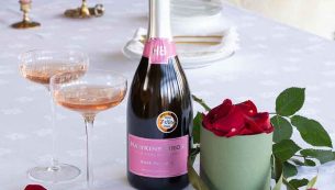 valentines rose petals thumb